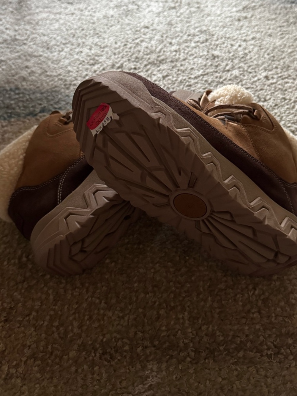 NEW UGG Terretrail Cozy Lace Waterproof Boots in Chestnut - Picture 10 of 10